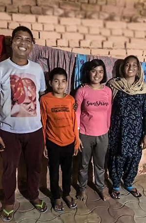 pintu-and-family-at-home The Kumar family